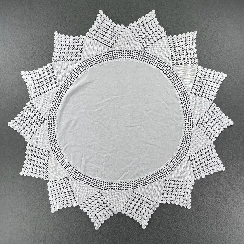 Vintage Round White Cotton Crochet Starburst Lace Tablecloth 30 Inch Doily Boho